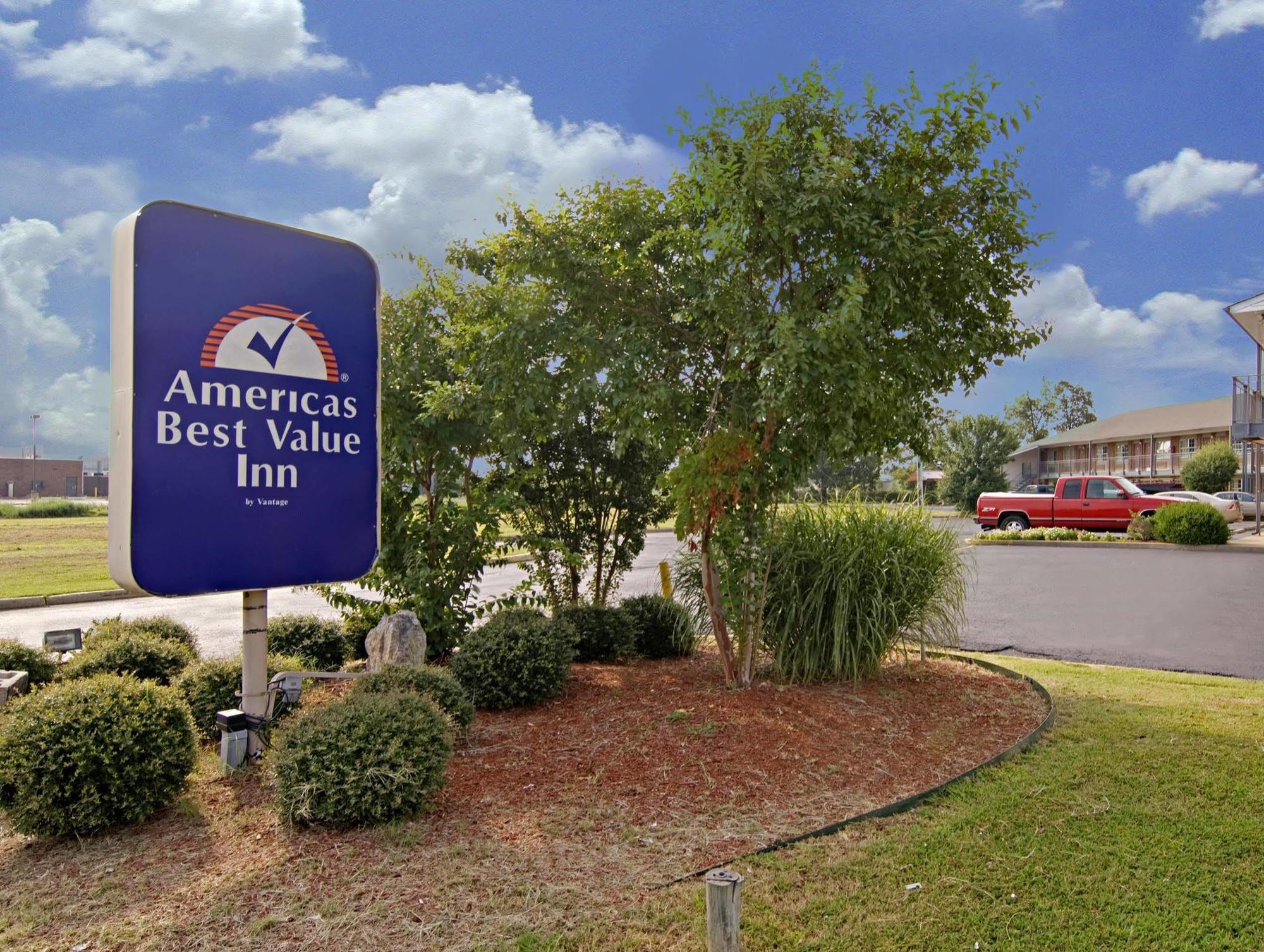 Americas Best Value Inn Jonesboro Exterior foto